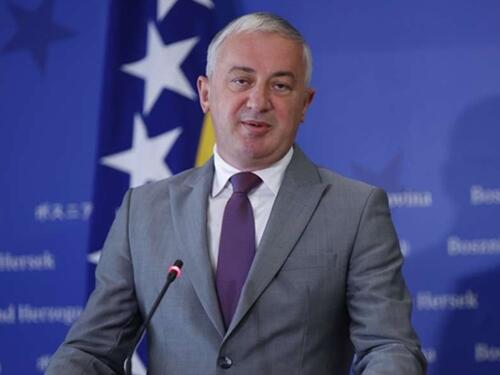 Borenović: Lažni visoki predstavnik laže