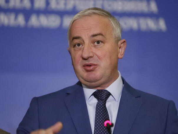 Borenović: Mora se reagovati odmah, kako bi se zaustavilo divljanje cijena goriva