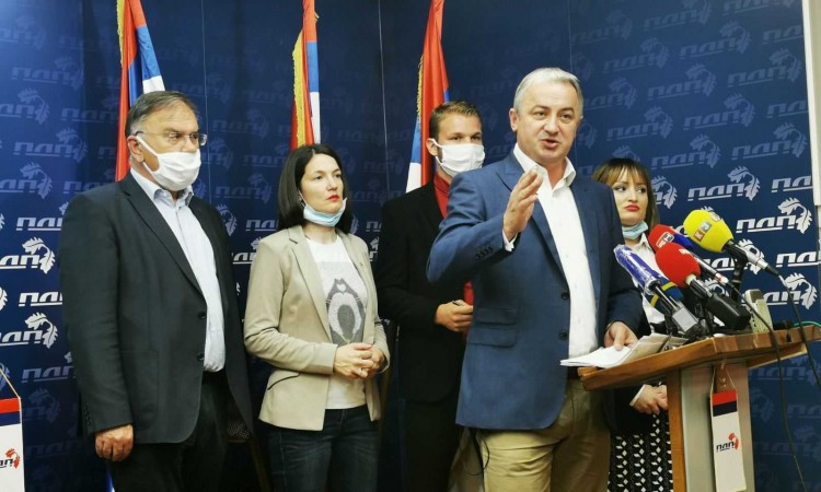 Borenović: Na respiratorima u RS 'opljačkan narodni novac'