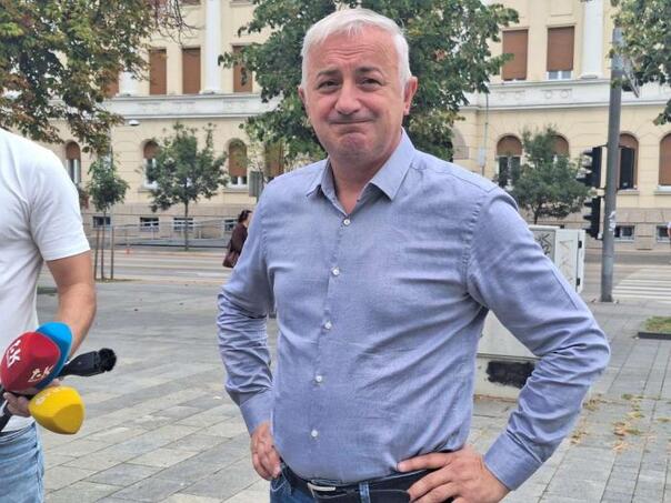 Borenović: Ne znam ko me je napao, imali su pomagača u crnom autu