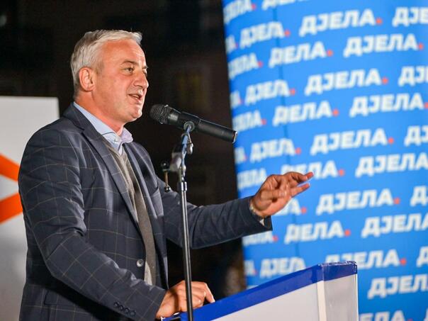 Borenović: Novac je Dodikovom režimu važniji od ideologije i skupštinskih odluka