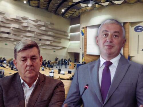 Borenović "SNSD-ovom sindikalisti": Ne podržava pomoć zaposlenima