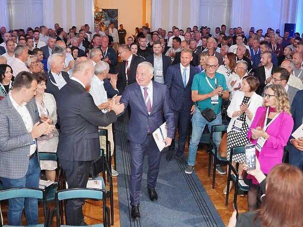 Borenović ostaje na čelu PDP-a, zamjenik Stanivuković