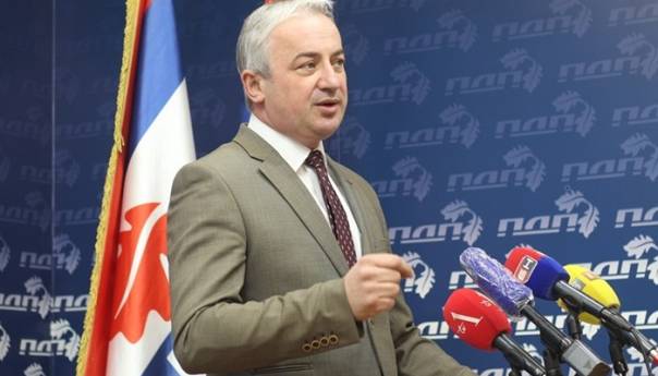 Po potvrđivanju optužnice Lukač da bude razriješen funkcije