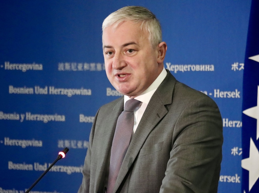 Borenović: Upaljen crveni alarm za reakciju CIK-a i pravosuđa