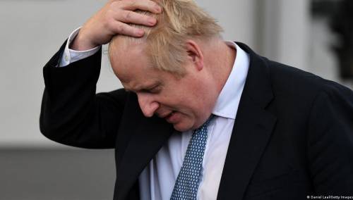 Boris Johnson preživio glasanje o povjerenju
