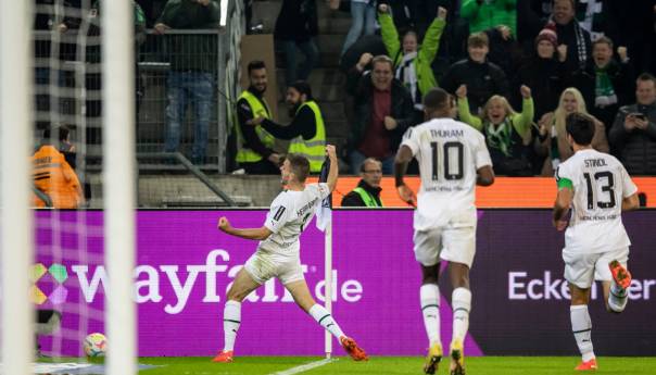 Borussia bolja od Stuttgarta