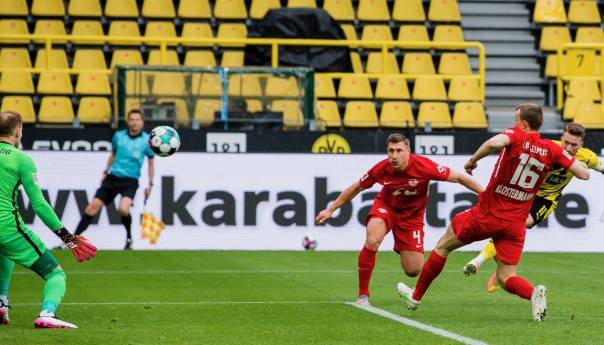 Borussia pobjedom nad Leipzigom “isporučila” Bayernu devetu uzastopnu titulu