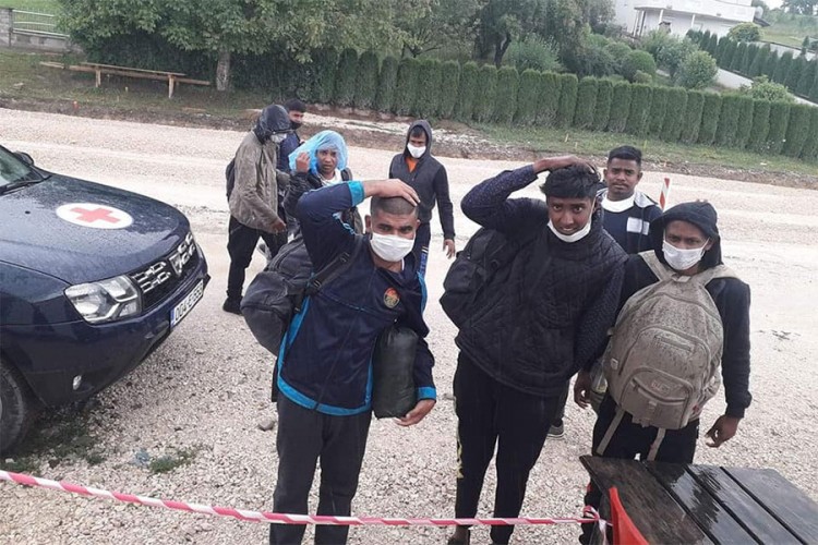 Bosanska Krupa donijela odluku o zabrani dovoženje migranata