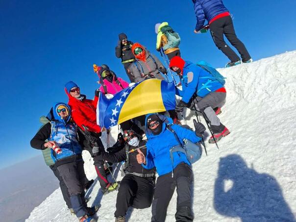 Bosanskohercegovački planinari na najvišem vrhu Republike Turske, Ararat (5.135 m)