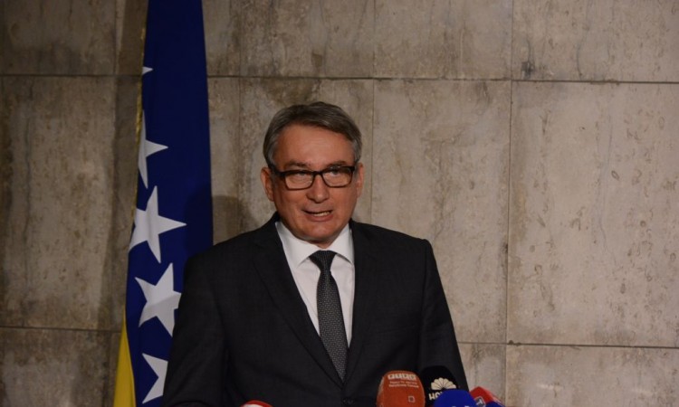 Bosić: Bitne teme za život građana nisu na dnevnom redu
