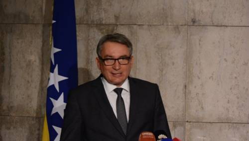 Bosić: Bitne teme za život građana nisu na dnevnom redu