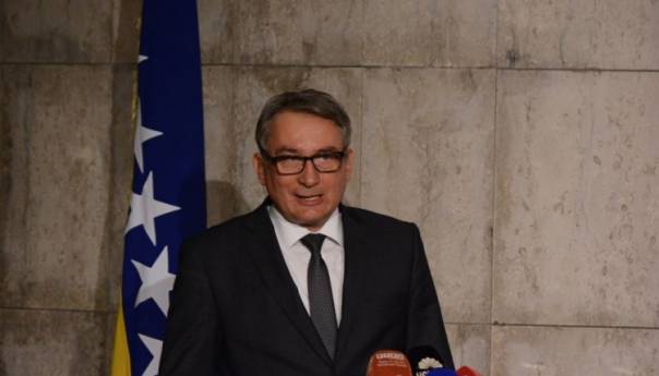 Bosić: Bitne teme za život građana nisu na dnevnom redu