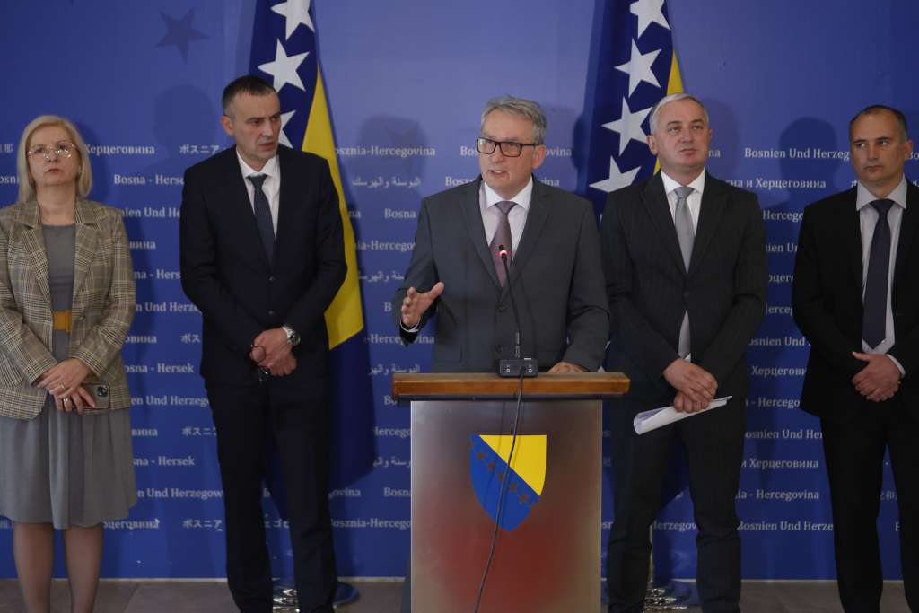 Bosić: Napustili smo sjednicu zbog intenziviranja konflikta unutar BiH