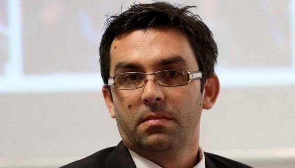 Bosna i pitanje o društvenim i humanističkim znanostima