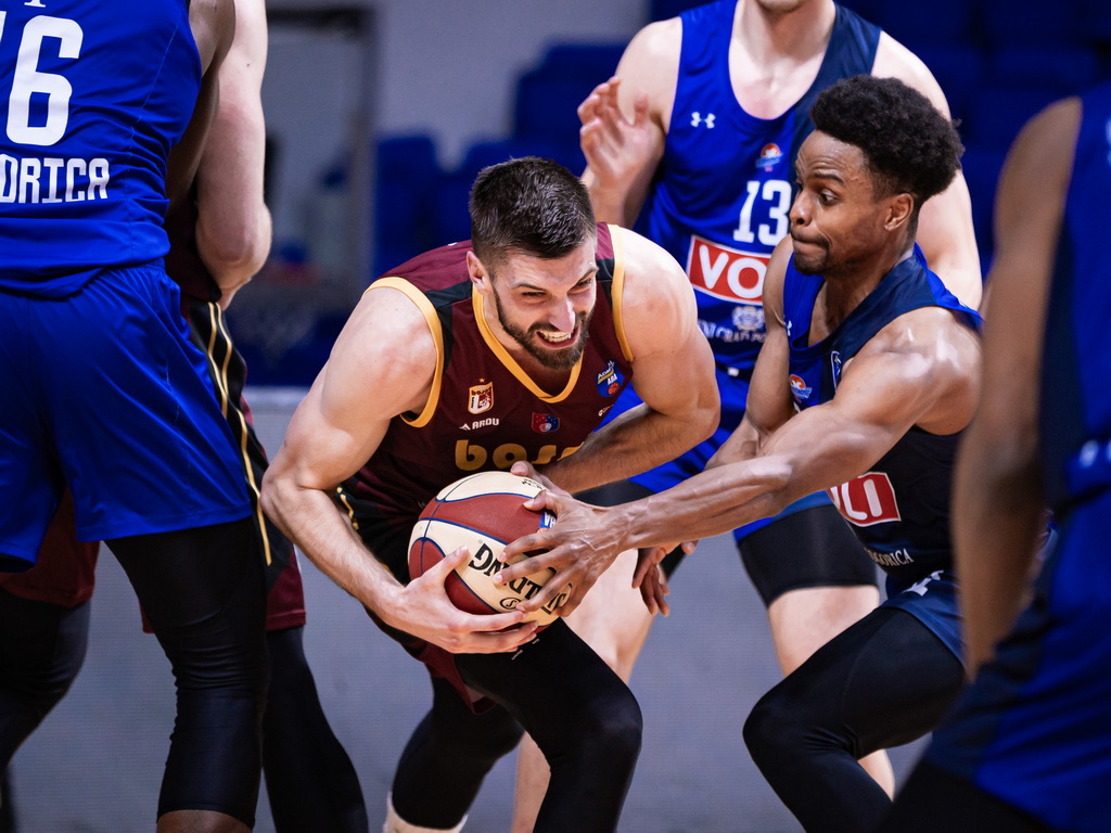 Bosna poražena u Podgorici