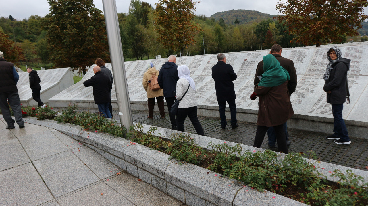 Bošnjaci iz Hrvatske odali počast žrtvama genocida u Srebrenici