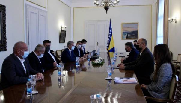 Bošnjaci iz RS s liderima probosanskih stranaka