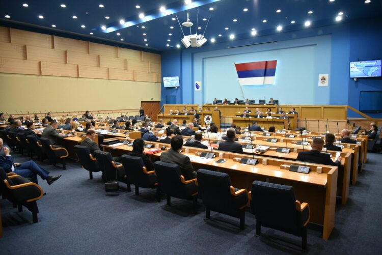 Bošnjaci stavili veto na Zakon o nepokretnoj imovini RS