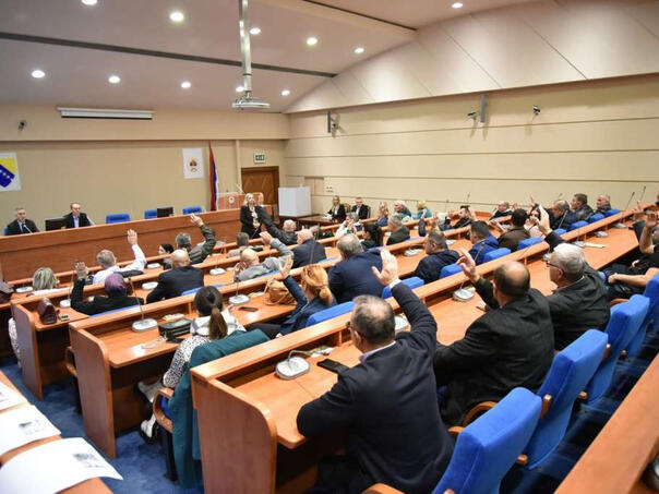 Bošnjaci u Vijeću naroda RS nisu uspjeli blokirati Zakon o ustavnom uređenju