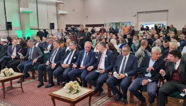 Bošnjačka vijeća obilježila 29 godina od vraćanja narodnog imena Bošnjak i naziva maternjeg bosanskog jezika