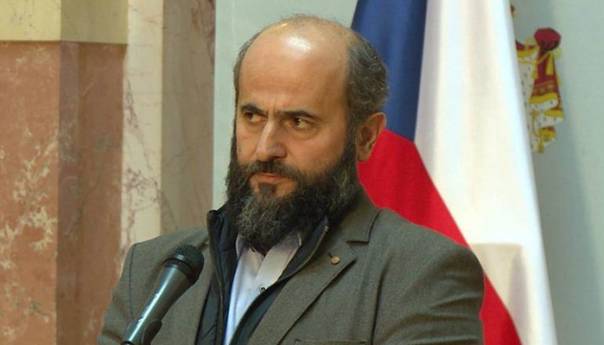 Bošnjačko nacionalno vijeće oduzelo mandat Muameru Zukorliću