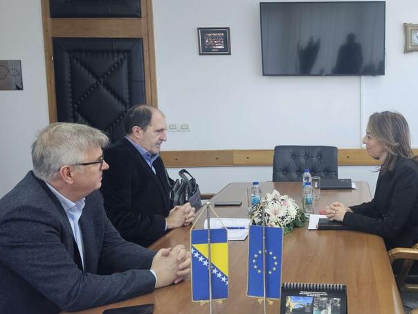 Bošnjak s Udruženjem poslodavaca FBiH o izazovima u području radnih migracija