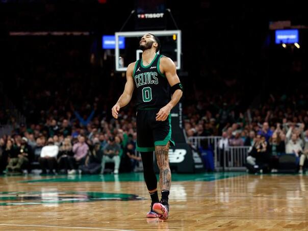 Boston nazaustavljiv, Minnesota razbila Lakerse