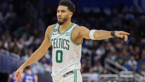 Boston nadigrao Phoenix u duelu lidera lige