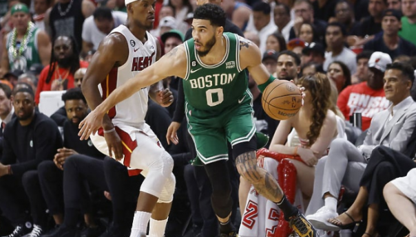 Boston uz zvuk sirene pobijedio Miami, i izborio historijsku majstoricu