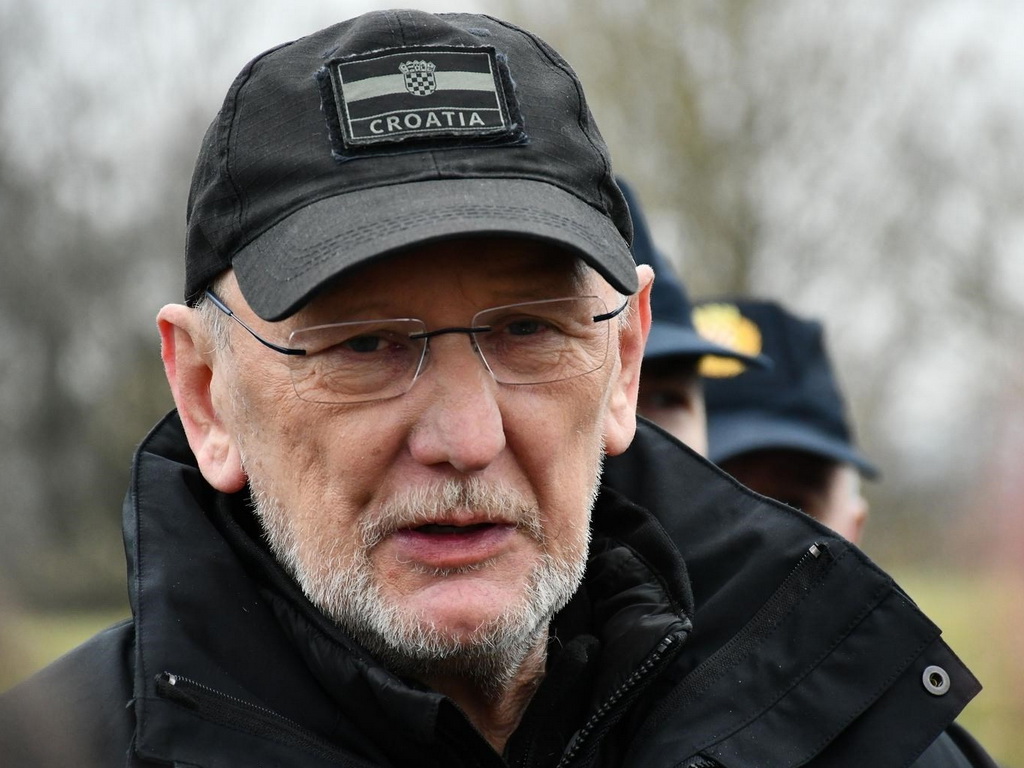 Božinović objavio detalje velike akcije: 45 osumnjičenih, zaplijenjeno 8 tona droge