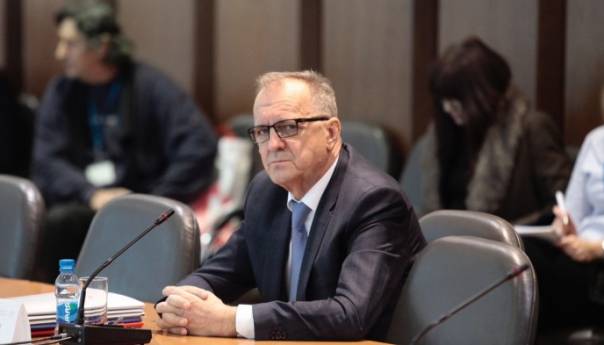 Božović bez podrške Komisije, odluka nije obavezujuća