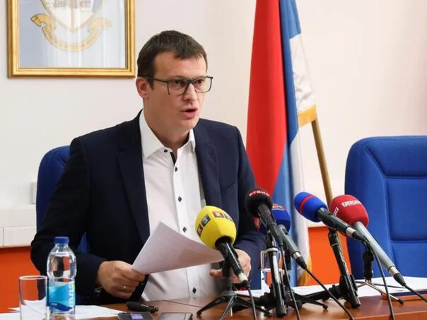 Božović: Odgovornost je isključivo na Dodiku, svi smo u ozbiljnoj krizi