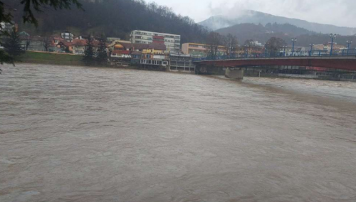 BPK: U pojediim područjima Drina se izlila iz korita, popodne se očekuje novi rast vodostaja