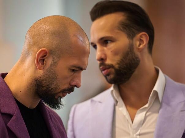 Braća Tate optužena u Velikoj Britaniji za silovanje, nasilje i trgovinu ljudima