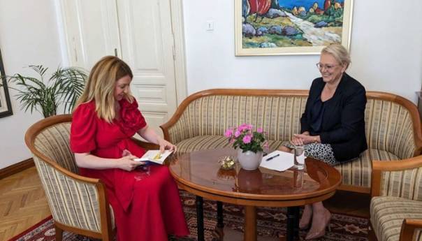 Bradara – Martinović: Smanjiti PDV na lijekove