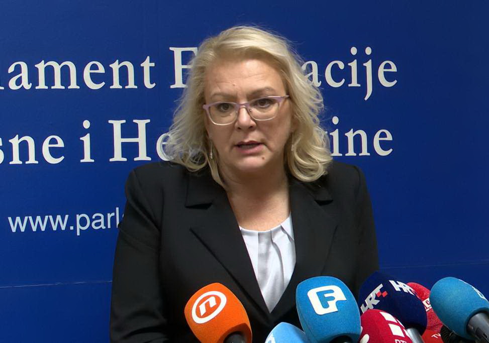 Bradara: Meni je važno da ja ne prekršim odredbe Ustava