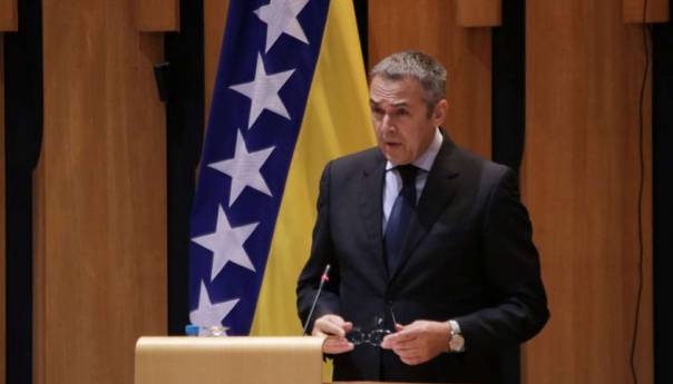 Branković stavio van snage Pravilnik o registraciji vozila