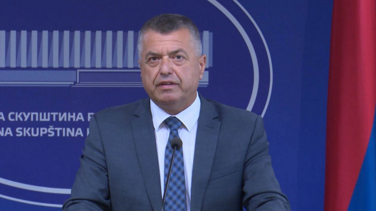 Bratić: Još jedan primjer protivustavnog pokušaja prenošenja državne nadležnosti