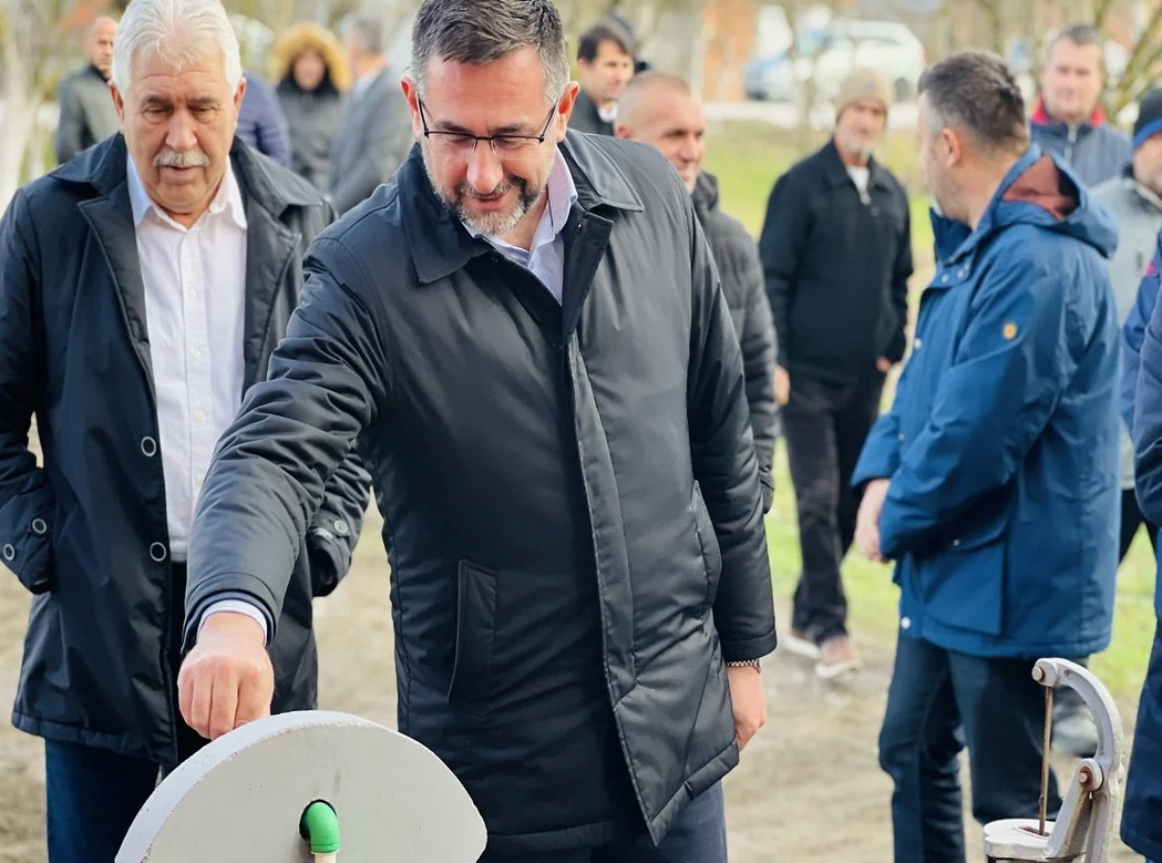 Bratunac: Pušten u funkciju novoizgrađeni vodovod u Zalužju