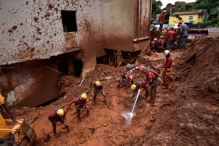 Brazil: U poplavama i klizištima poginule 64 osobe