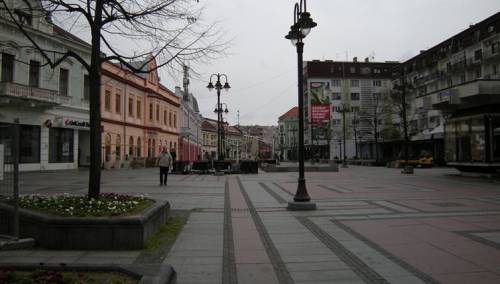 Brčko: Od ponedjeljka rade ugostiteljski objekti i frizerski saloni