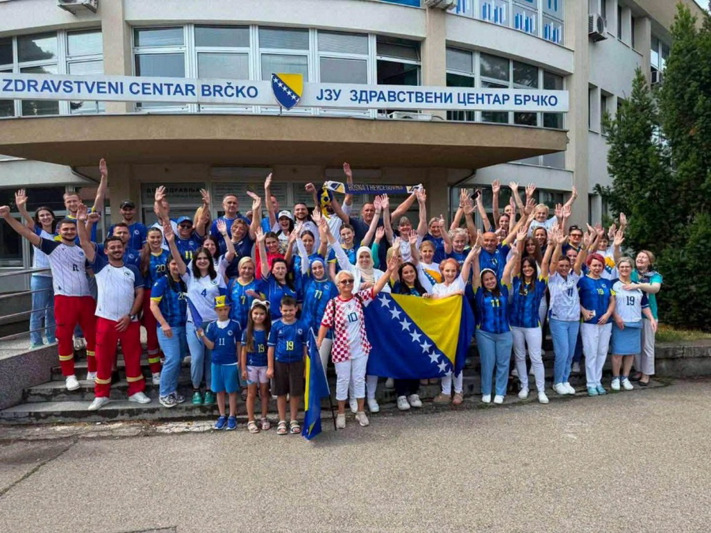 Brčko: Za podršku reprezentaciji osude, a na veličanje osuđenih za genocid - šutnja?