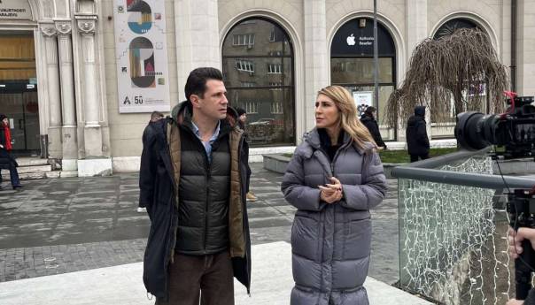 Bregu: Stotine priča građana koji nisu mogli vidjeti rodbinu zbog viza će uskoro biti prošlost