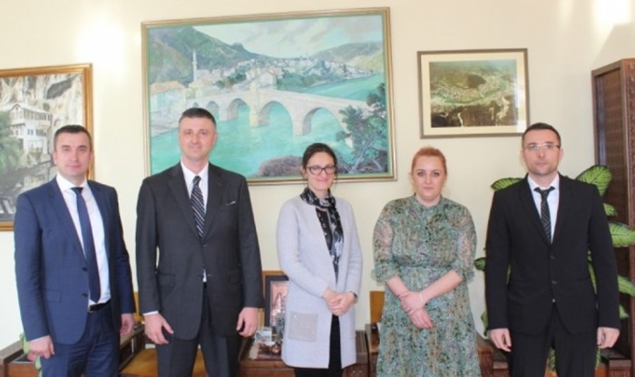 Brendiranje i izvoz više proizvoda s konjičkog područja 