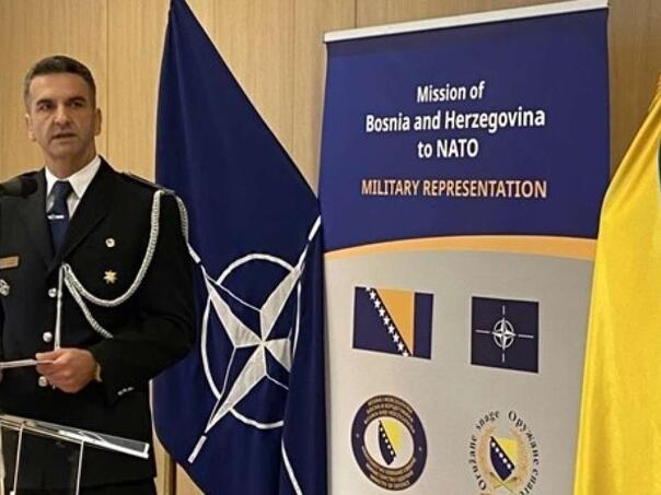 Brigadir OSBiH Edin Fako odlikovan prestižnom nagradom NATO štaba Sarajevo