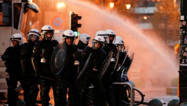 Brisel: Deseci hiljada na protestu protiv Covid mjera