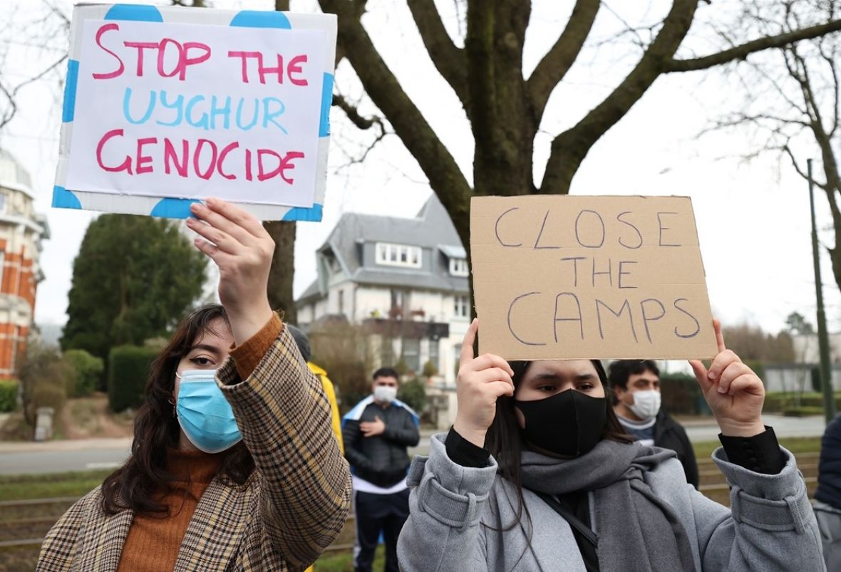 Brisel: Protest ispred kineske ambasade zbog torture nad Ujgurima