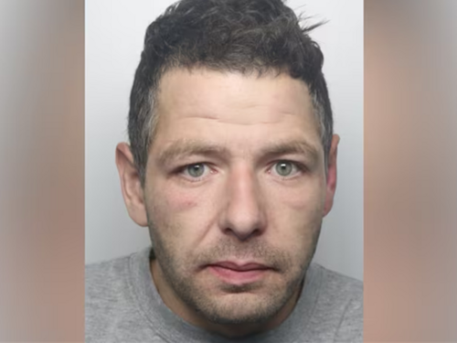 Britanac koji je osuđen za ubistvo kćerke svoje partnerice ubijen u zatvoru