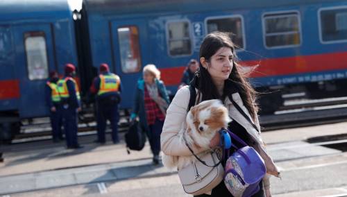 Britanci koji pozovu ukrajinske izbjeglice u svoje domove dobijat će 350 funti mjesečno